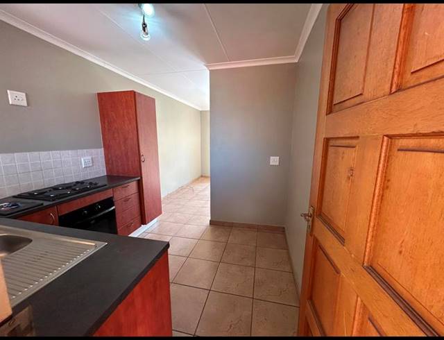 1 BEDROOM APARTMENT FOR SALE IN THE REEDS